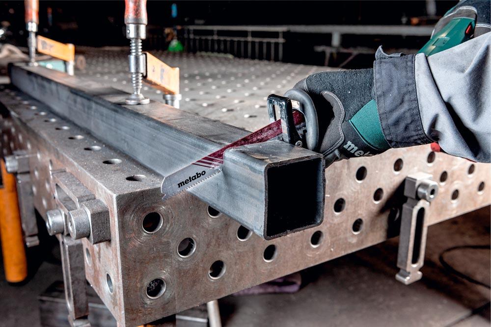 METABO Akku-Säbelsäge SSE 18 LTX BL im Koffer (o. Akku/Ladegerät)