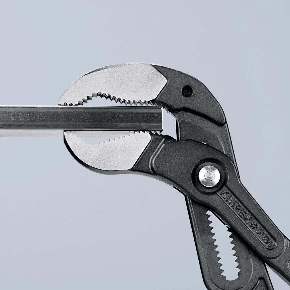 Rohr- und Wasserpumpenzange Cobra® Länge 560 mm Spannweite 120 mm poliert Kunststoffüberzug