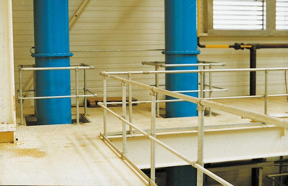 T-Gelenk, 1 Durchgang, Größe D, Rohrdurchm. außen 48,3 mm, 1 1/2 T-Gelenk, 1 Durchgang, Größe D, Rohrdurchm. außen 48,3 mm, 1 1/2